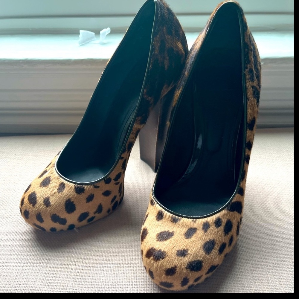 Brian Atwood Womens Pony Hair Animal Print Slip On Heels Pumps Brown Size 7